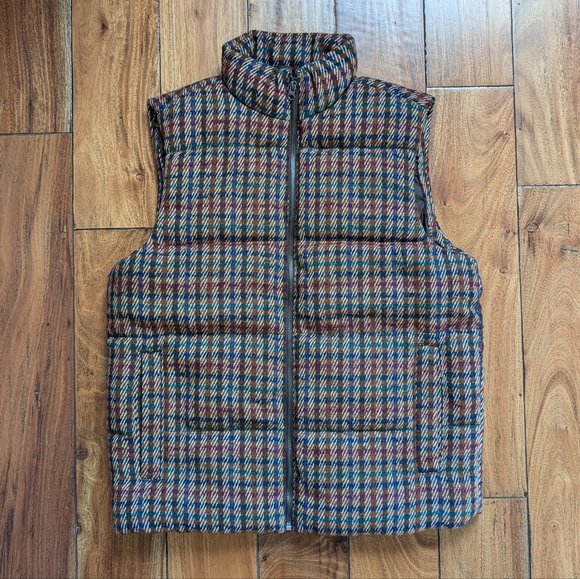 Old Navy Other - Old Navy Vintage Style Puffer Vest (S)